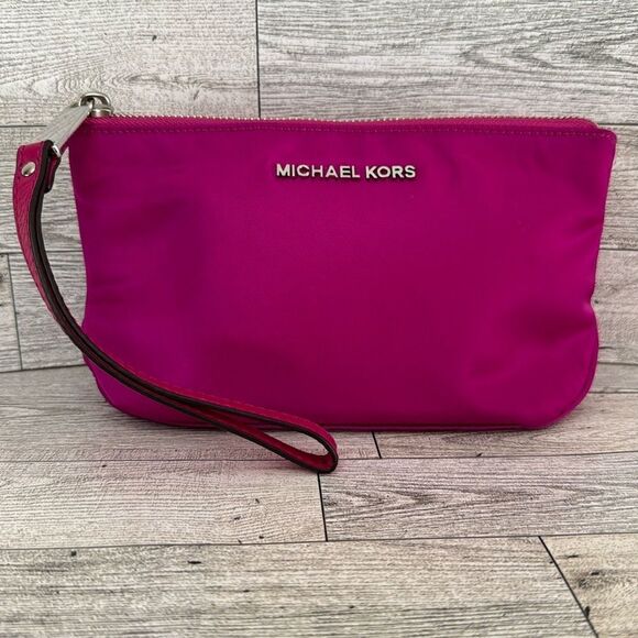 Michael Kors Pink Canvas & Leather Trim Wristlet Pouch EUC - Picture 1 of 14